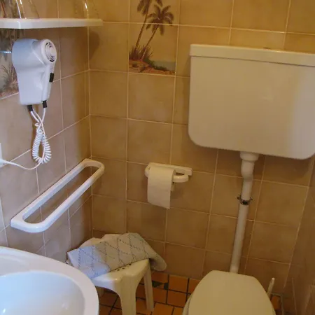 Garni Rosmari Hotel 2*